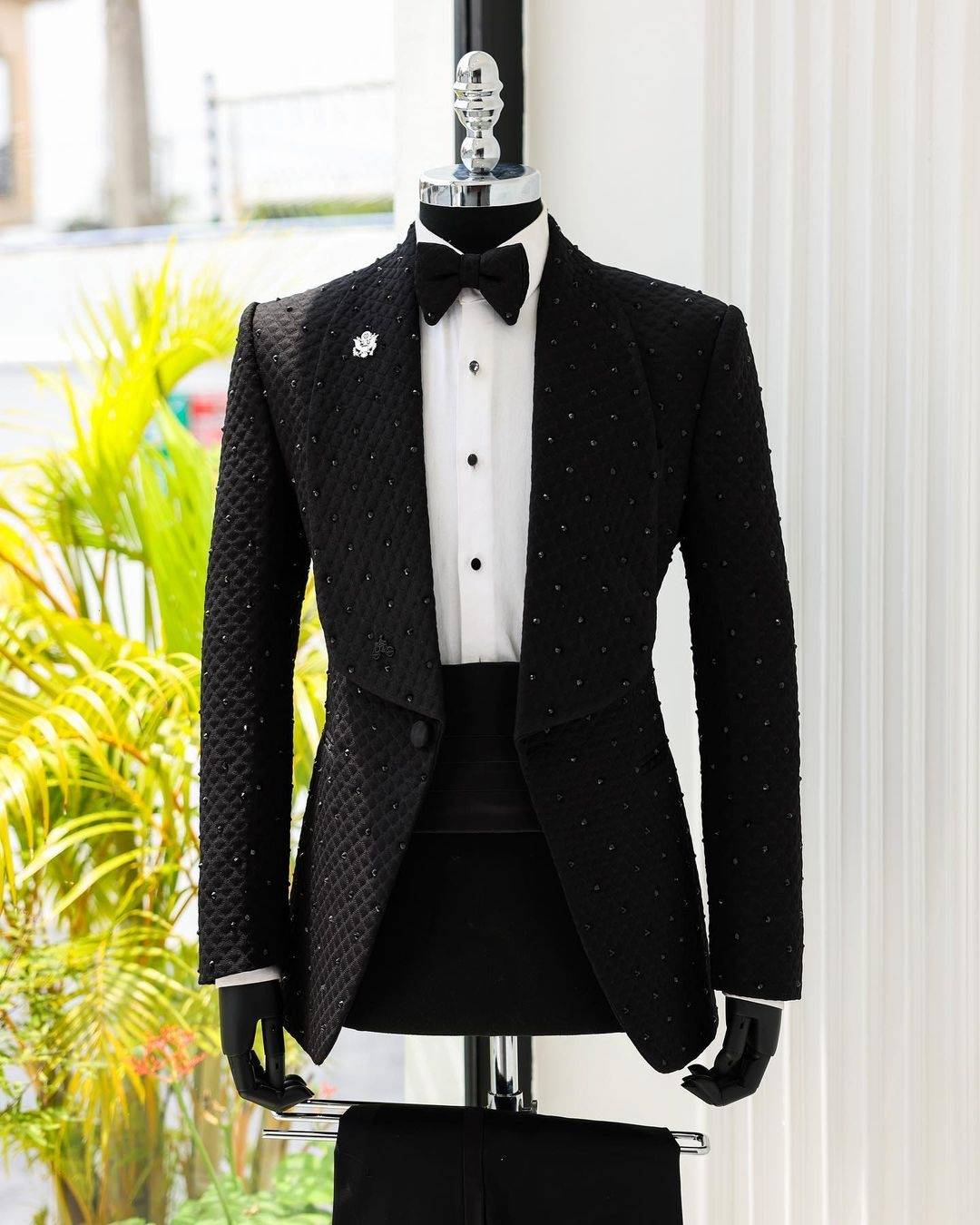 Men's 2-Piece Slim Fit Rhinestone Shawl Lapel Tuxedo Set: Jacket & Pants for Proms, Parties & Banquets