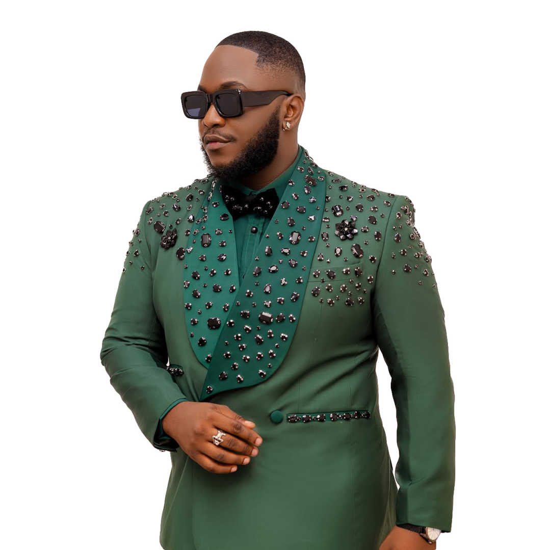 Men's Emerald Green & Black Tuxedo Jacket with Full Black Rhinestone Shawl Lapel, Single Button Slim Formal Blazer for Singer Wedding Stage Show