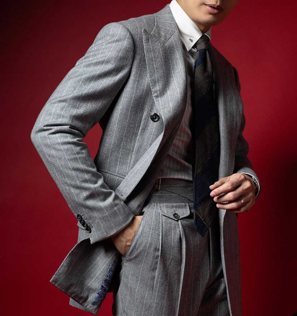 Men's Light Grey Chalk Stripe Double Breasted 2-Piece Wool Suit, Peak Lapel Slim Vintage Business Blazer & Trousers