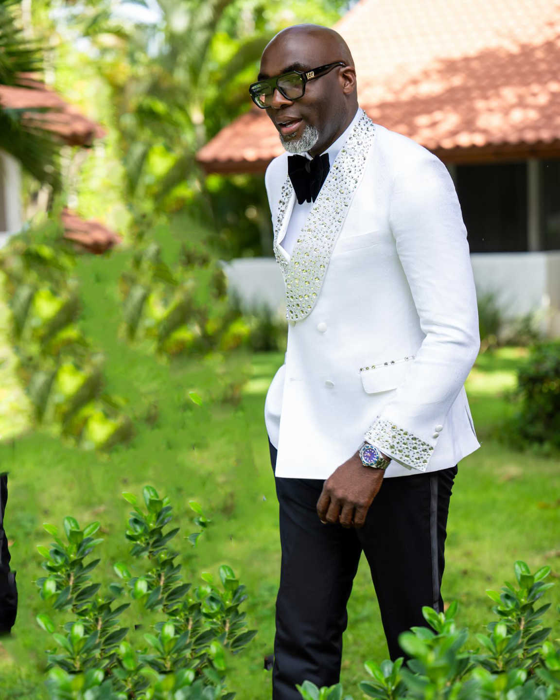 2 Piece Men's Suits with Rhinestones Groom Wedding Tuxedo Double Breasted Blazer Jacket Pants Formal Party Prom Set