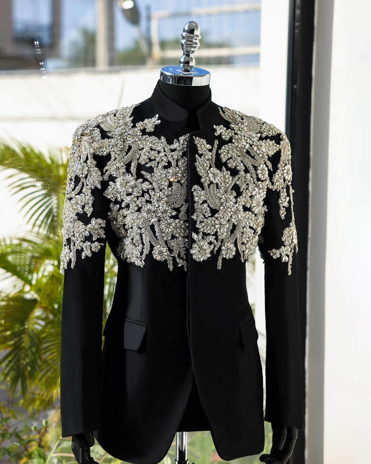 Men's Mandarin Collar Luxury Hand Beaded Floral Embroidered Tuxedo Wedding Suit Jacket