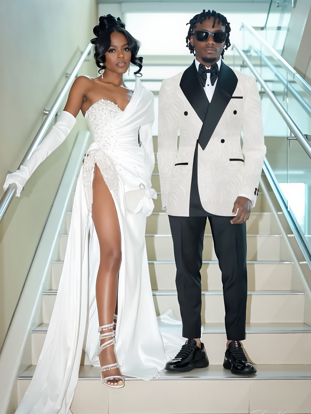 Men's White Embossed Jacquard Double Breasted Tuxedo Satin Shawl Lapel Wedding Suit Jacket