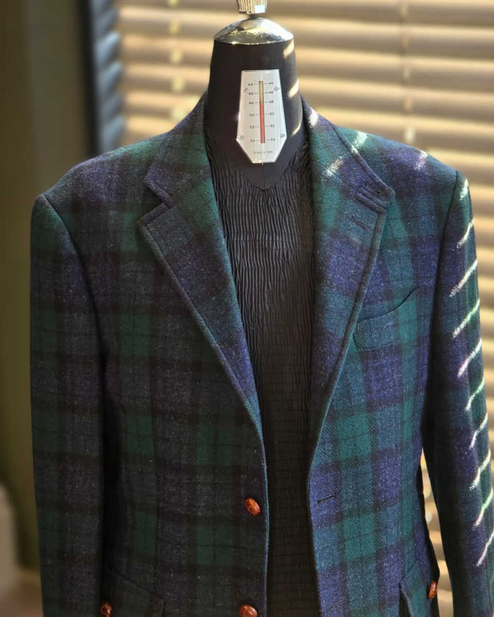 Plaid Woolen Autumn Men's Coat Peaked Lapel Tuxedos Single Breasted Groom Wear Business Party Coats Only Blazer Customized