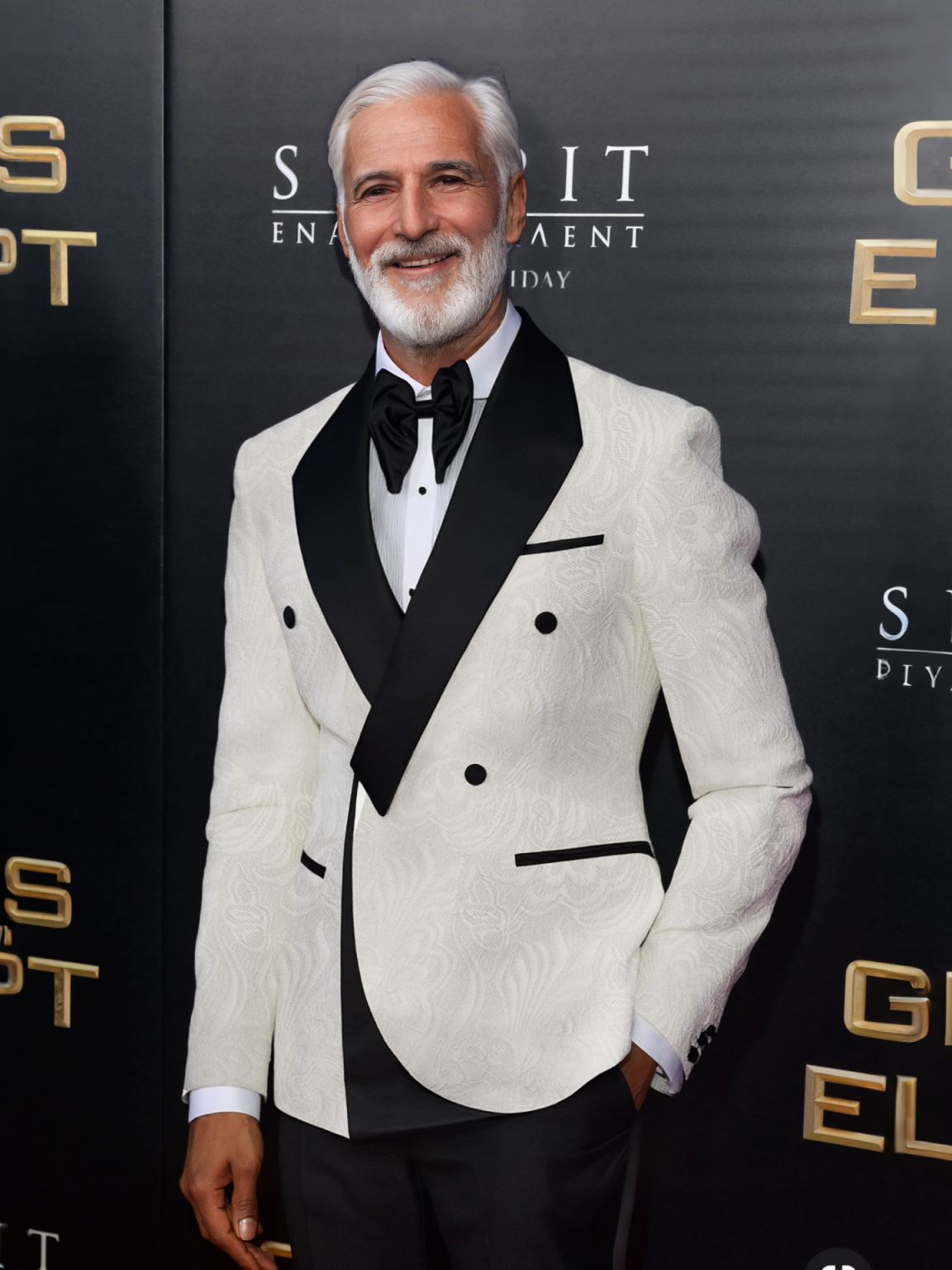 Men's White Embossed Jacquard Double Breasted Tuxedo Satin Shawl Lapel Wedding Suit Jacket