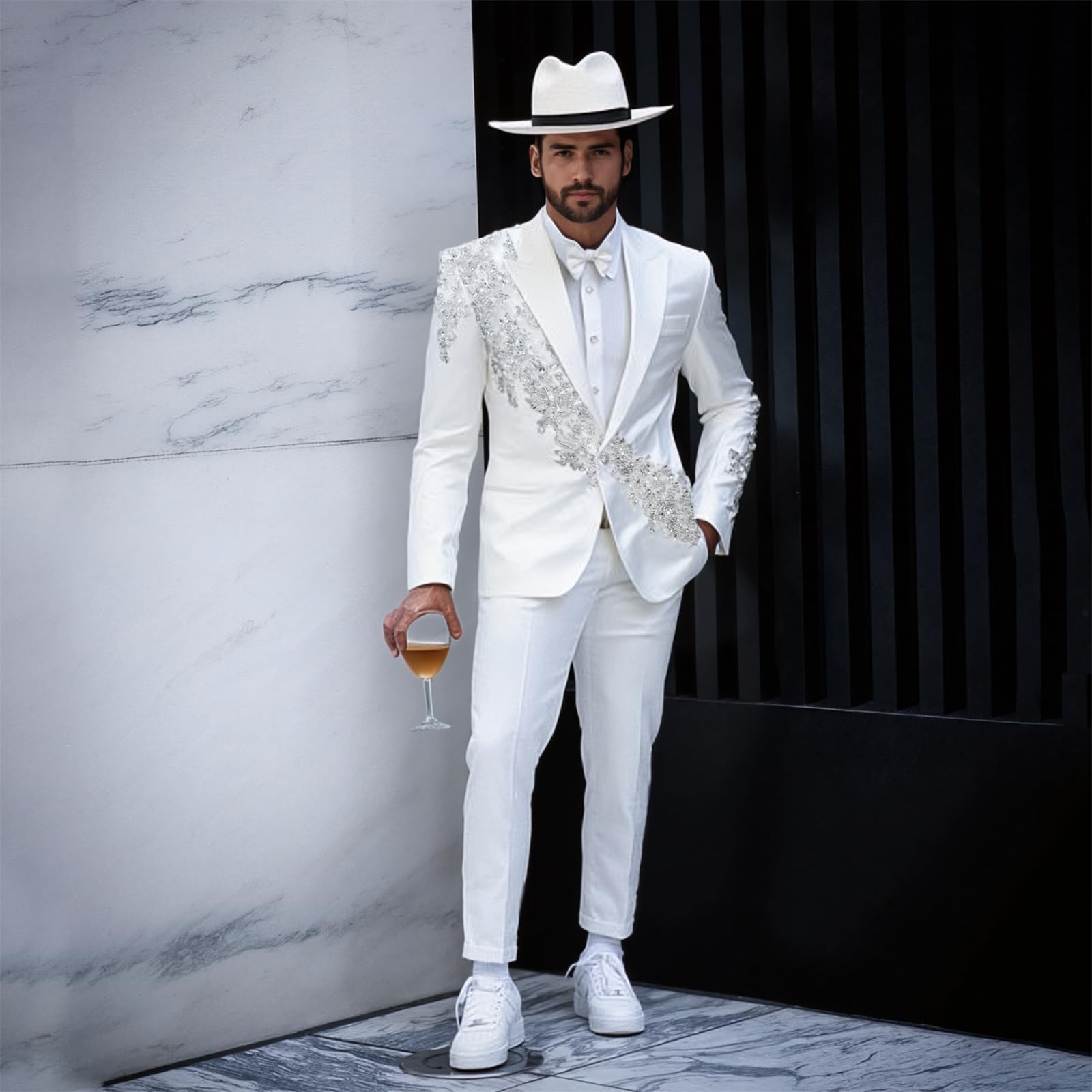 Men's 2-Piece Diamond Floral Applique Tuxedo Suit