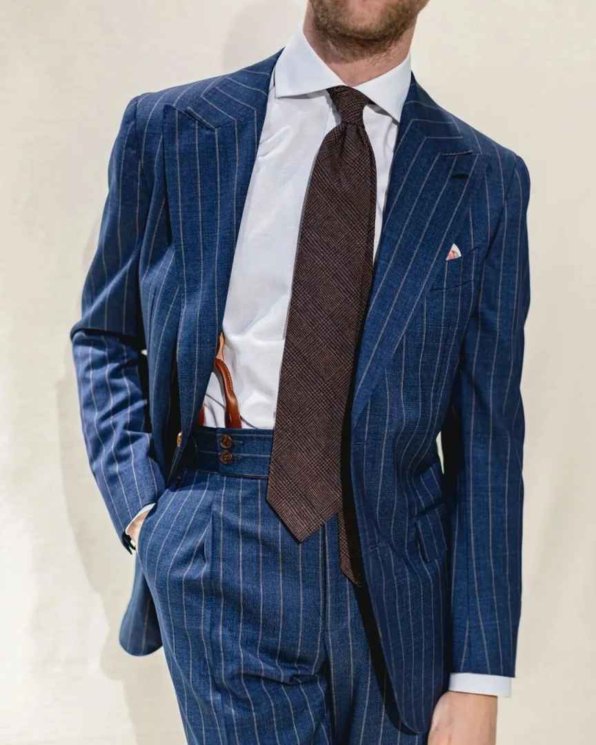 Ulnomio Men's Stripe Two Pieces Suit Peak Lapel Single Breasted Button Jacket Pants for Prom/Business/Casual