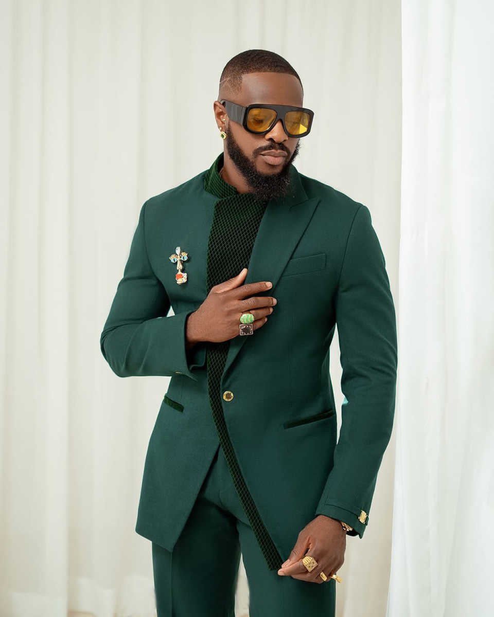 Trim Fit Wedding Tuxedos 2 Piece Set Jacket Pants One Button Men Suit Handsome Groom Business Evening Suit Customized