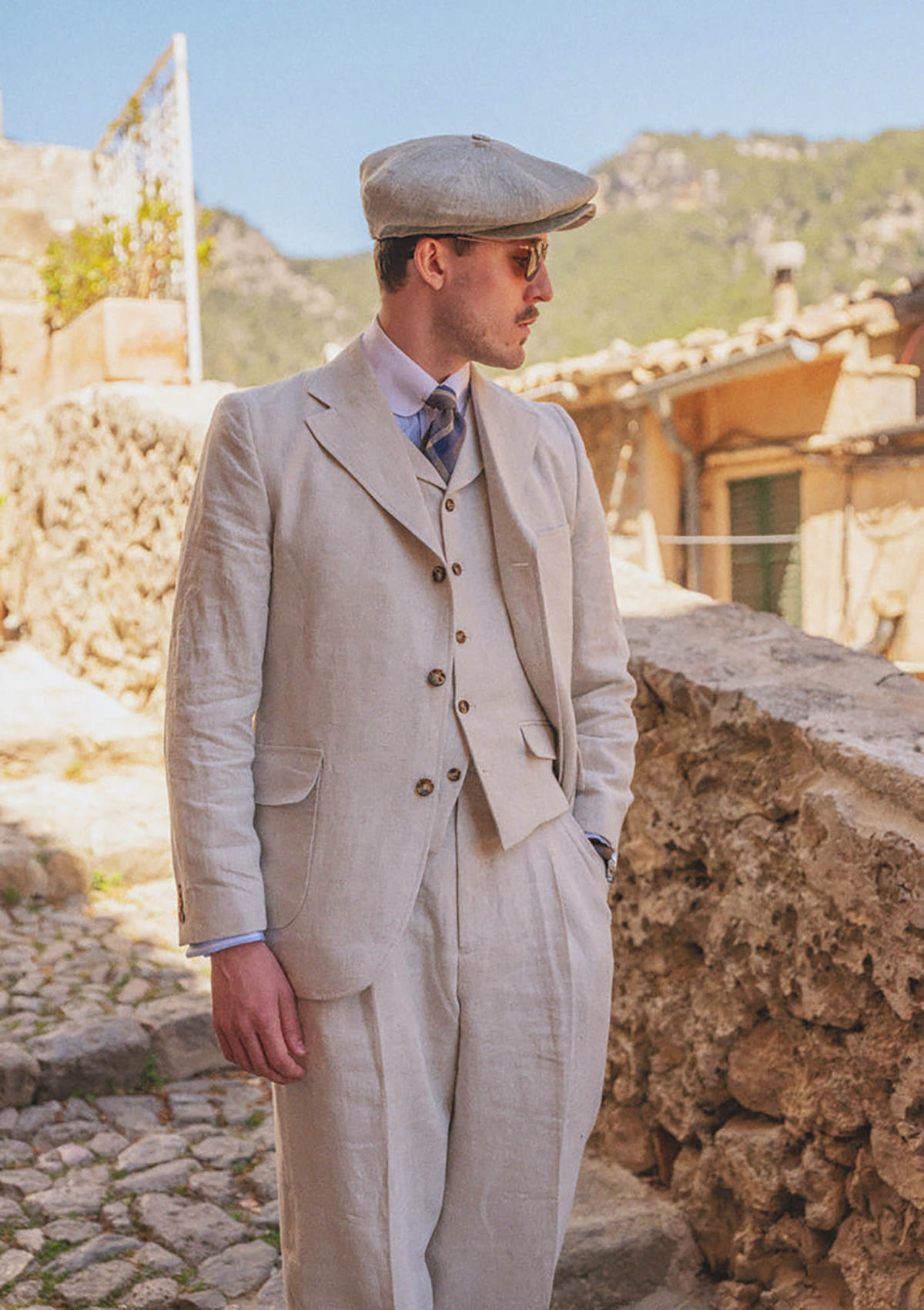 Men Natural Beige Linen Three Piece Suit Notch Lapel Vintage Casual Suit Jacket Vest Pants Summer Wedding Business Outfit