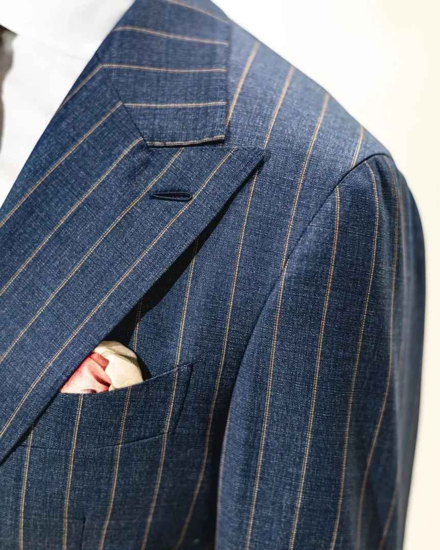 Ulnomio Men's Stripe Two Pieces Suit Peak Lapel Single Breasted Button Jacket Pants for Prom/Business/Casual