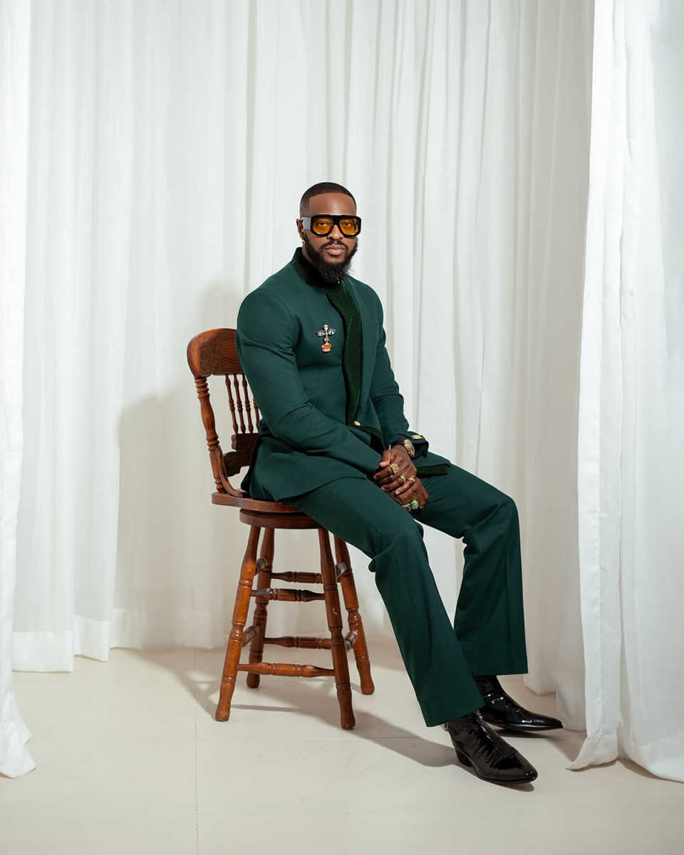Trim Fit Wedding Tuxedos 2 Piece Set Jacket Pants One Button Men Suit Handsome Groom Business Evening Suit Customized