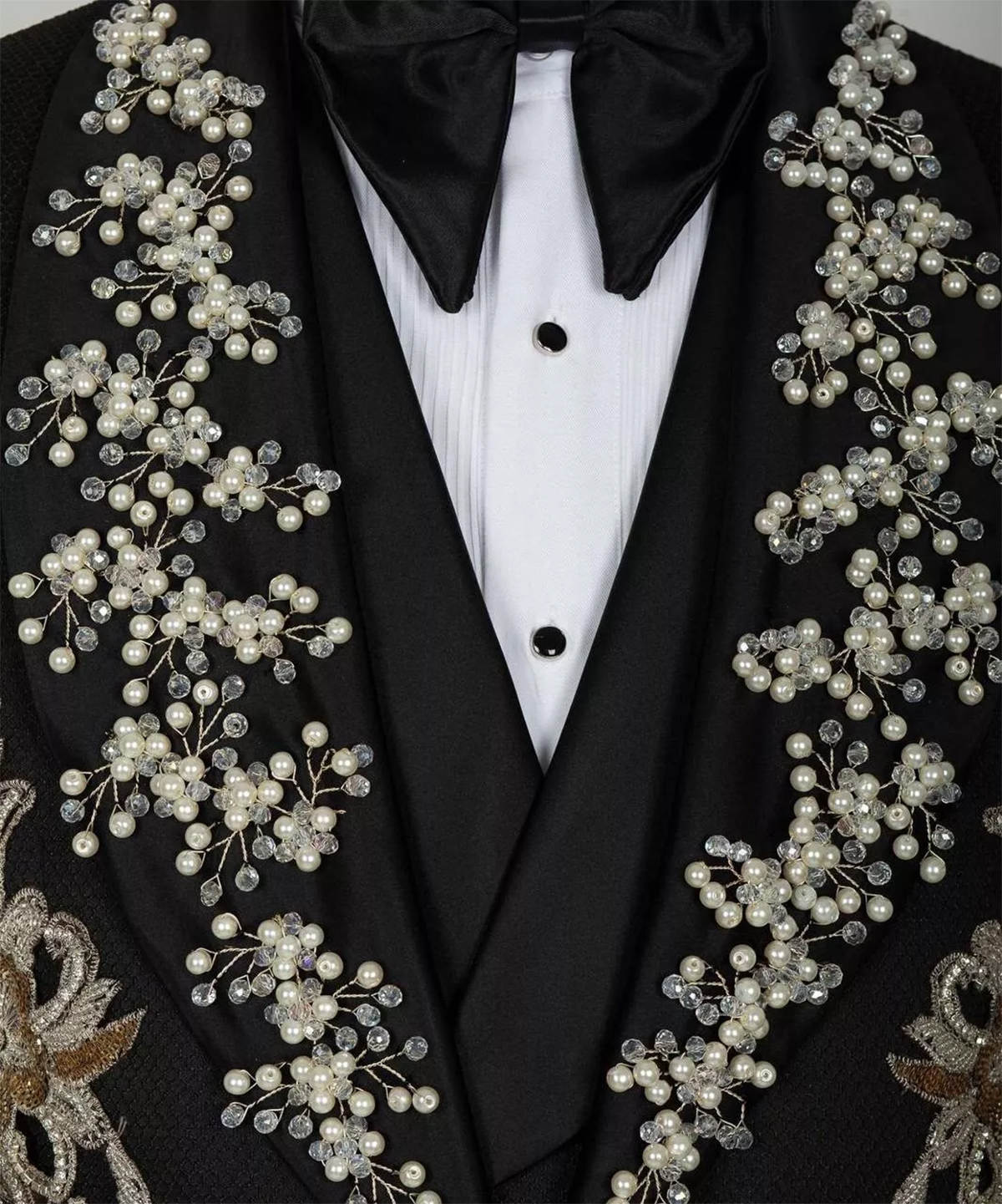 Men's Black Tuxedo with Flower Applique Beaded Tuxedo Slim Fit Shawl Lapel Blazer for Dinner Prom Wedding