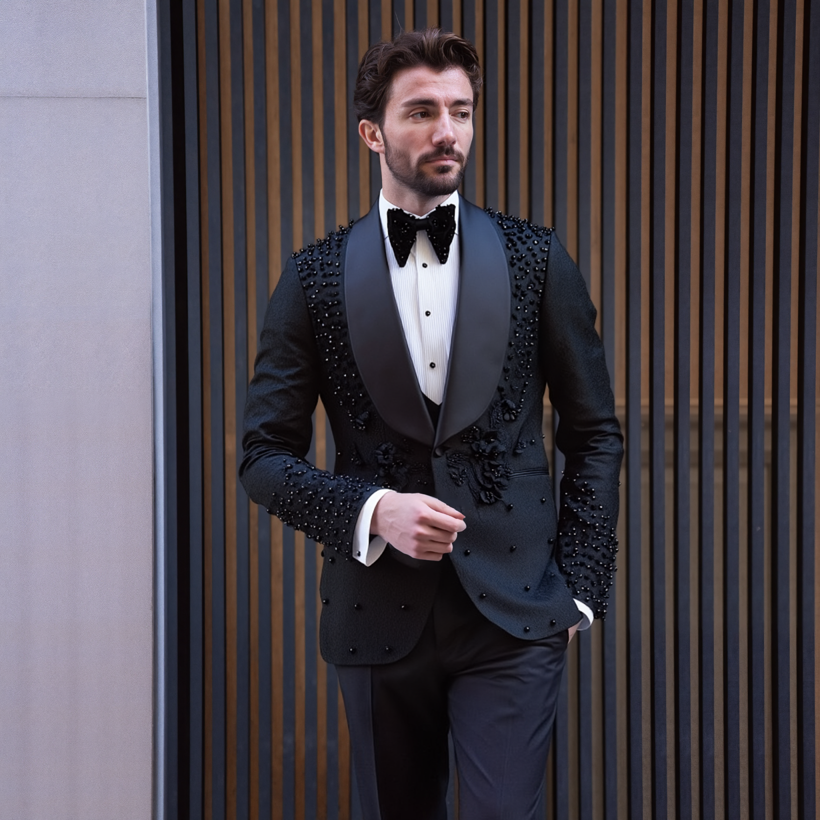 Custom Men's Tuxedo for Groom, Luxurious Beaded Appliqué Slim Fit Single-Button Suit Jacket for Wedding, Prom & Banquet
