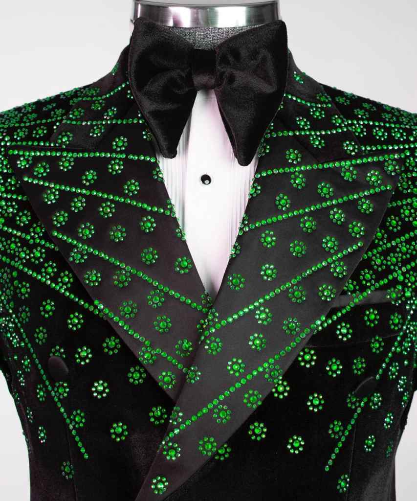 Men Suits Wedding Tailor-Made One Piece Peaked Lapel Double Breasted Beaded Velvet Blazer Groom Work Wear Customized Only Jacket