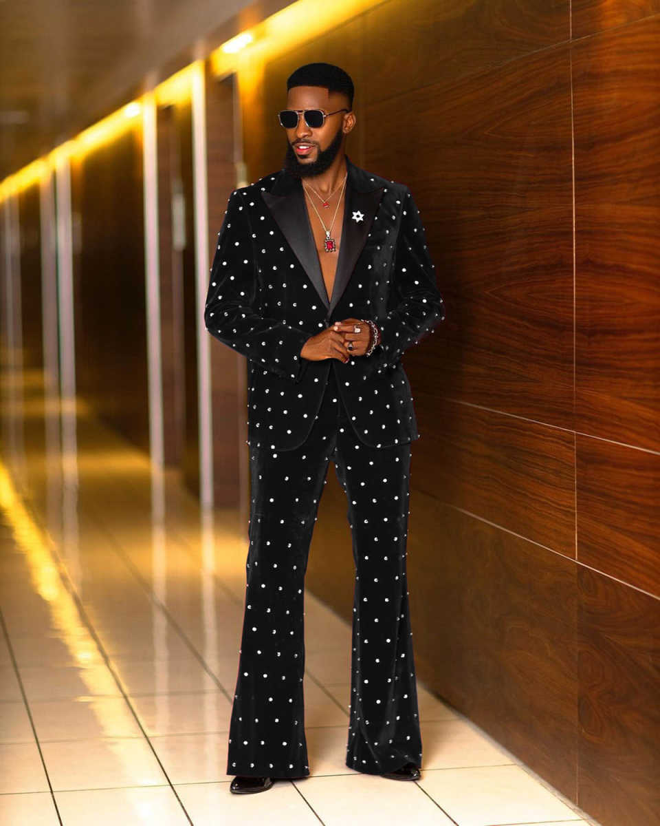 Men's 2-Piece Velvet Tuxedo Suit In 3 Colors, Satin Shawl Lapel Full White Rhinestones Flared Trousers For Singer Stage Wedding Party