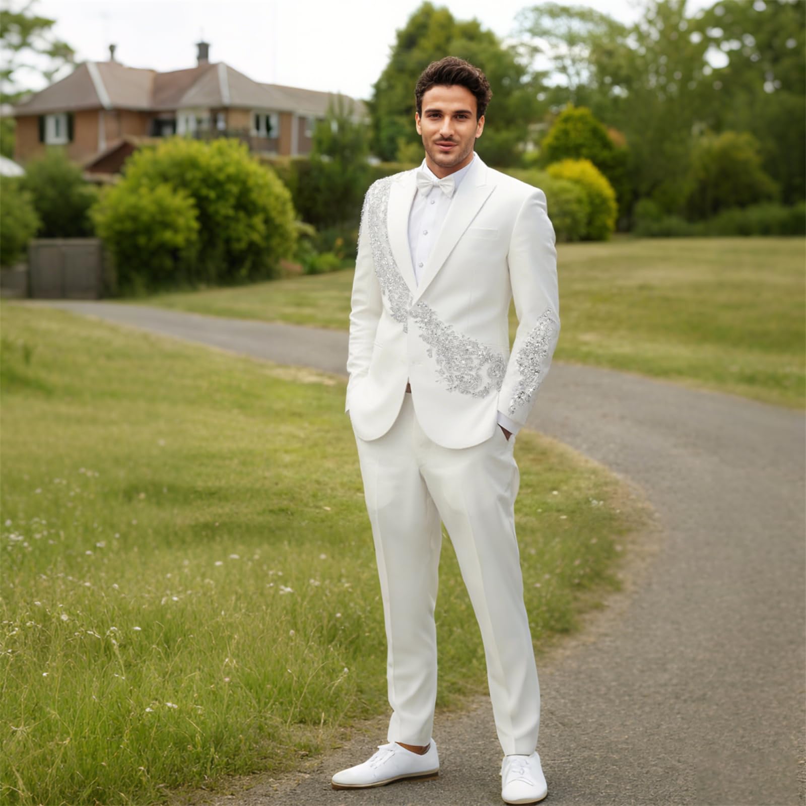 Men's 2-Piece Diamond Floral Applique Tuxedo Suit